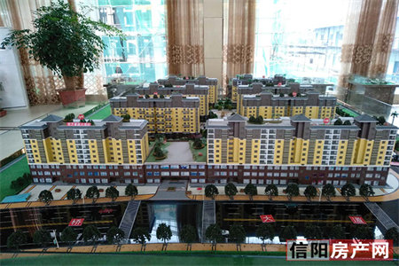 建设路小学对面新远花苑四楼三室向阳浇筑房