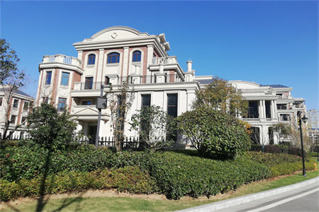 棉麻小区紧邻一实小实验中学精装修送家具家电送储藏室